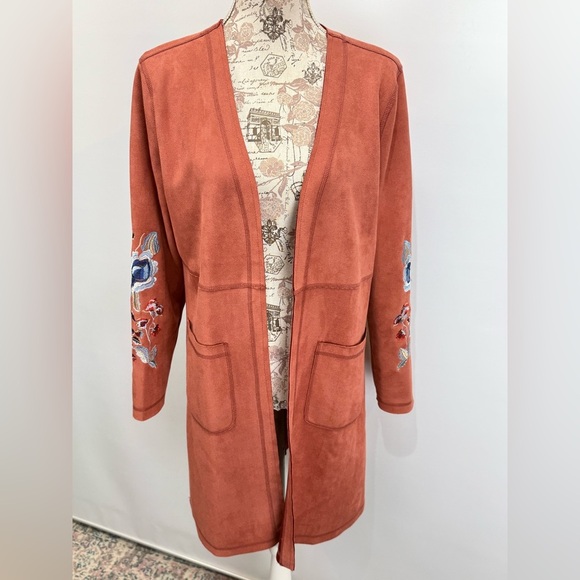 CACTUS + PEARL Women's Rust red Embroidered sleeve faux suede Jacket size S - Picture 8 of 12